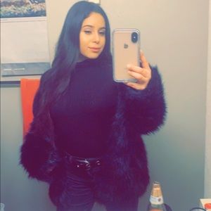 Meet your Posher, Daniella